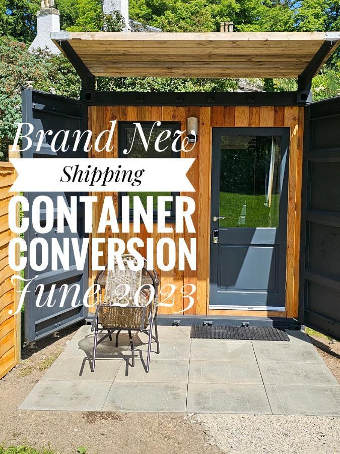 A Unique Experience In A Converted Shipping Containers, Glamness Is Adults Only Inverness Szoba fotó